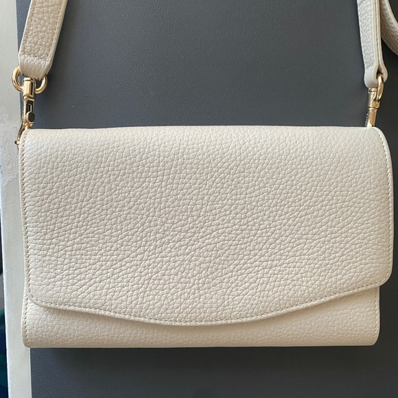 Cuyana Handbags - Cuyana Convertible Clutch